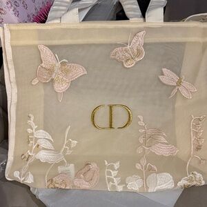 Compliment Parfums from Christian Dior Elegant Cream Designer Tote Bag. GWP
